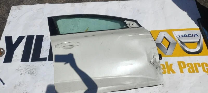Megane 4 Sağ Ön Dolu Kapı Sedef Boya Çıkma Garantili Hasarlı