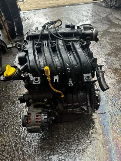 Renault Clio 2 1.2 16 valf komple dolu çıkma motor garantili muayyer 2004-2008 arası tüm modellerle uyumludur detaylı bilgi için arayınız