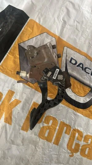 Orijinal Renault Fluence/megane Iıı Gaz Pedalı 180100020R