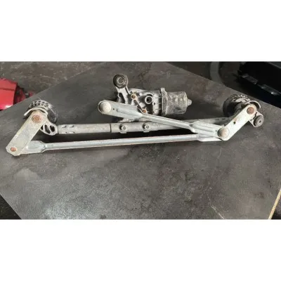 RENAULT KADJAR ÖN CAM SİLECEK MOTORU ÇIKMA 