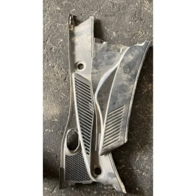 Renault Megane Megane 3 - III Ön Cam Izgarası - 668110020R