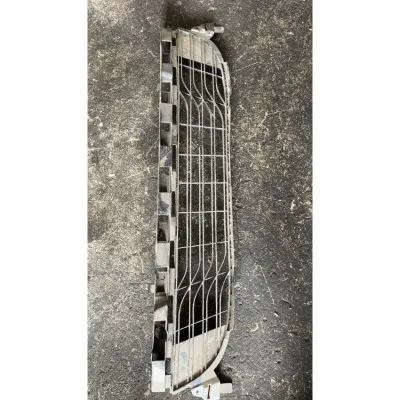 Megane 3-III Ön Tampon Izgarası (2008-2012) 622540001R 