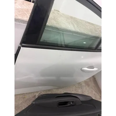 RENAULT MEGANE 4 SOL ARKA KAPI 