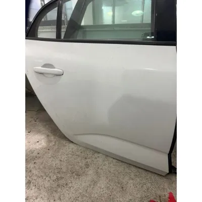 RENAULT MEGANE 4 SAĞ ARKA KAPI 