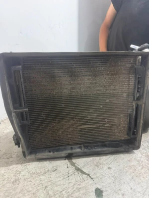 Megane 4-IV Motor Su Radyatörü (2016-2024) 214105169R