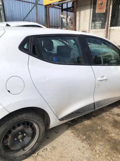 Clio 4 sağ arka kapı beyaz hatasız 2012-2019 arası modelleri ile uyumlu.