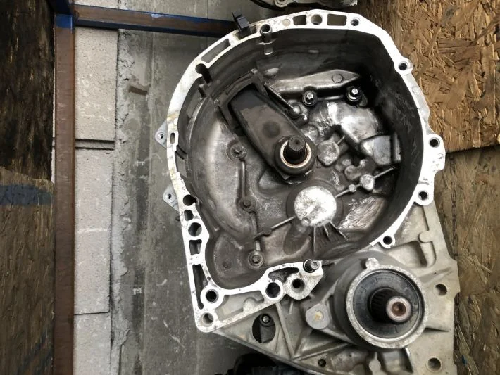 Dacia sandero arkadan marşlı 1.4 şanzıman 2009-2012