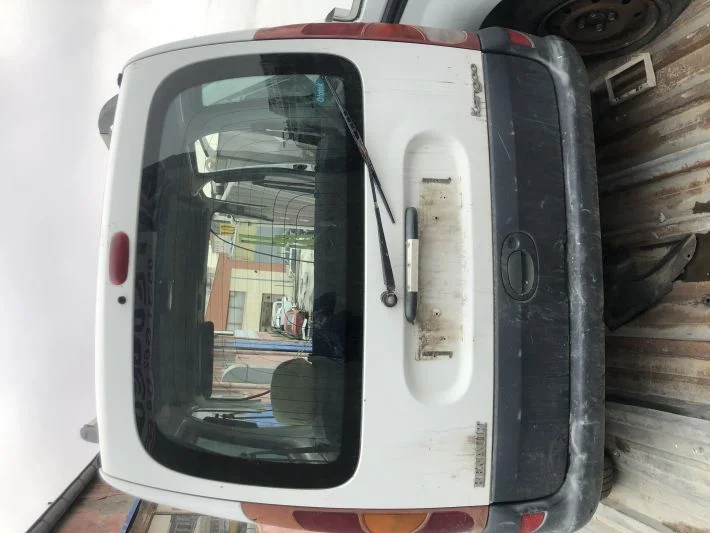 kango dolu beyaz arka komple çıkma orijinal
