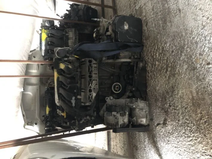 Renault Laguna 2.0 benzinli çıkma yarım motor orjinal 2002-2008