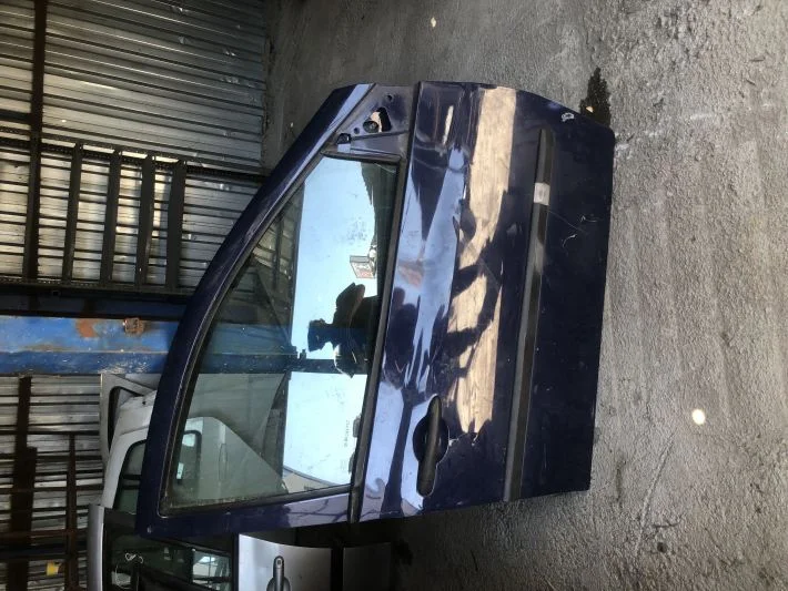Clio 3 hatasız boyasız dolu sağ ön kapı çıkma orjinal