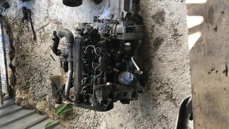 Megan 2 1.5 dizel çıkma motor arkadan marşlı garantili garantili muayyer 2006 model