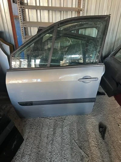 Scenic 2 sol hatasız gri sol ön kapı çıkma orjinal dolu hatasız