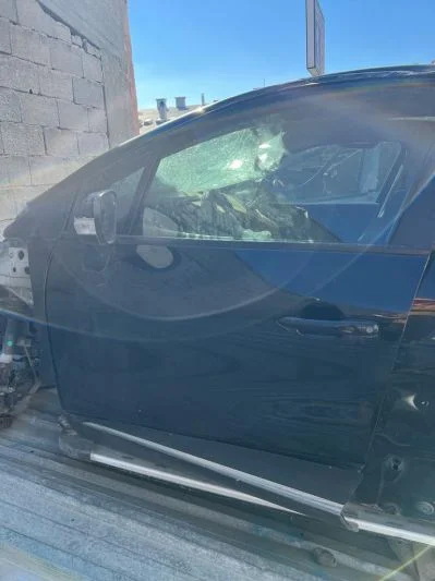 Captur sol ön kapı dolu siyah hatasız boyasız çıkma orjinal