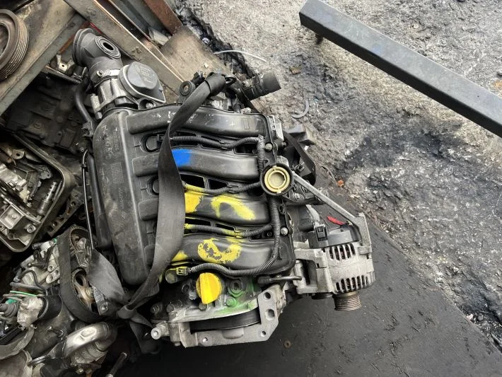 Laguna 2 1.6 benzinli motor çıkma orjinal garantili muayyer 2004-2009